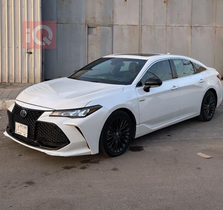 تويوتا أفالون